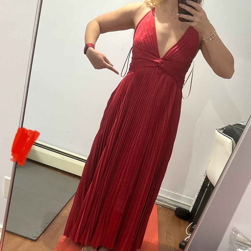 BRAND NEW: Coco & Lola Dress, Size 8 AUS (Size 4 US) worn for one time!